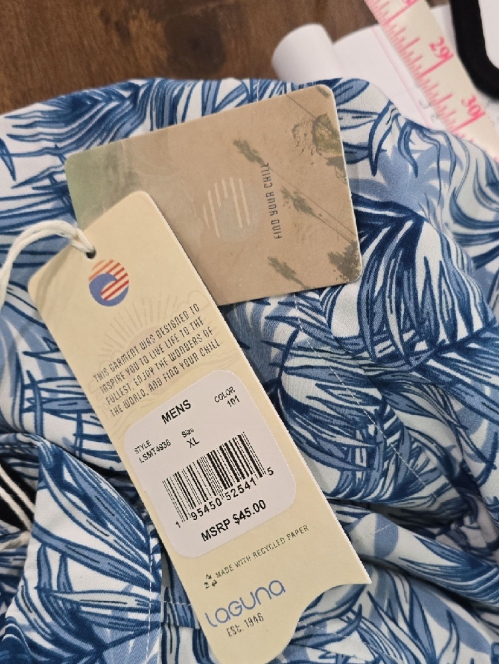 Laguna B Blue & White Palm-Print Button-Down Shirt - Picture 5 of 6